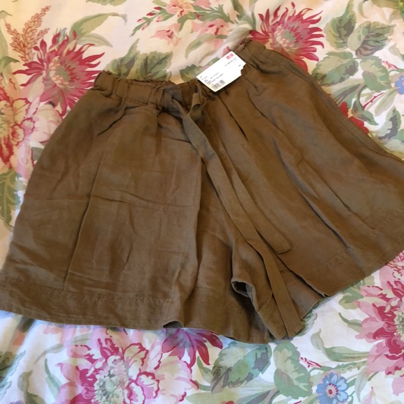 JW ANDERSON x UNIQLO Colab Size XS Linen Blend Tuck Short Paperbag LagenLook NEW - Picture 4 of 15